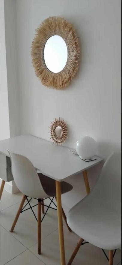 The Residences At Commonwealth By Century Properties Quezon City Ngoại thất bức ảnh